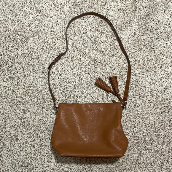 kate spade Handbags - Kate Spade Leather Crossbody